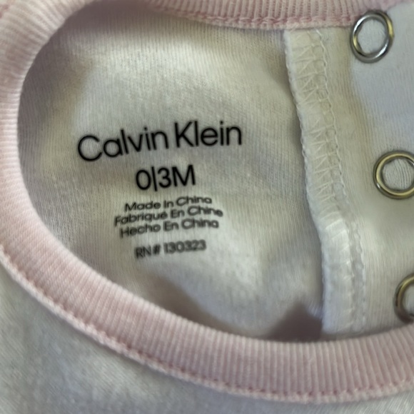 Calvin Klein short set - Picture 3 of 3